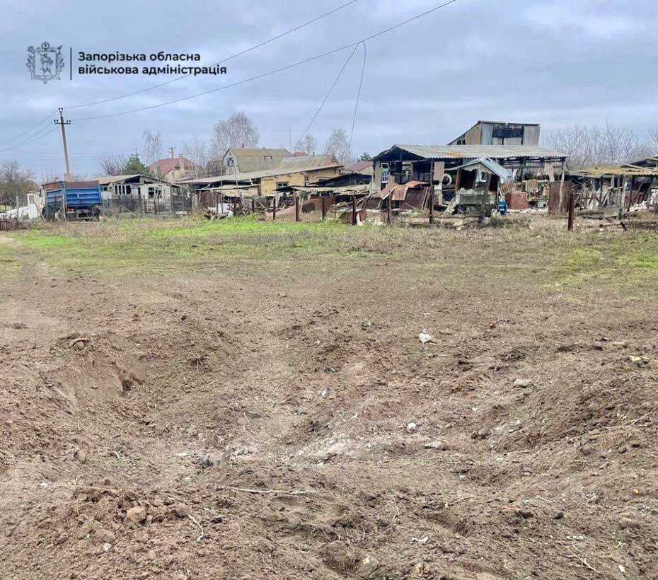 У Запорізькому районі дрони вдарили по Біленькому: двоє людей поранені